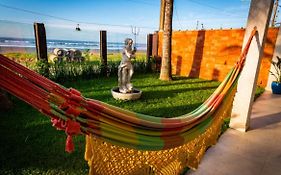 Mar Egeu Arte & Pouso